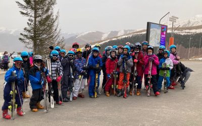 Voyage au ski pour deux classes de Charles Martin